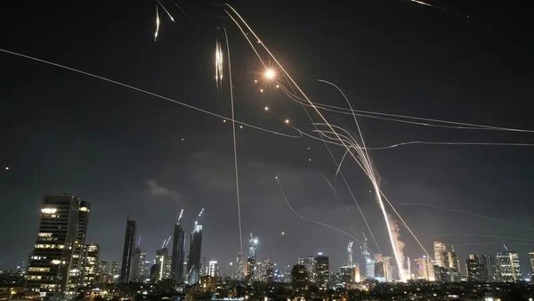 Iron Dome Israel Kewalahan Hadapi Gempuran Rudal Iran