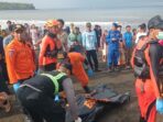 Basarnas Evakuasi Korban KMP Tunu Pratama Jaya di Selat Bali