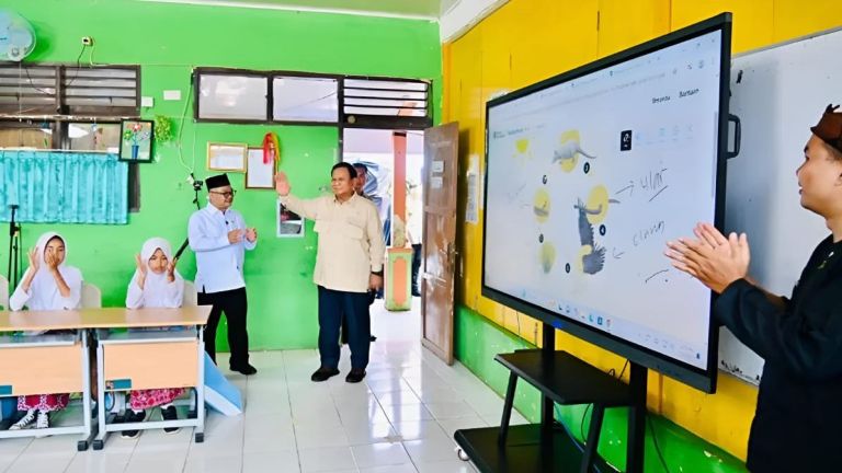 Pembagian Smartboard