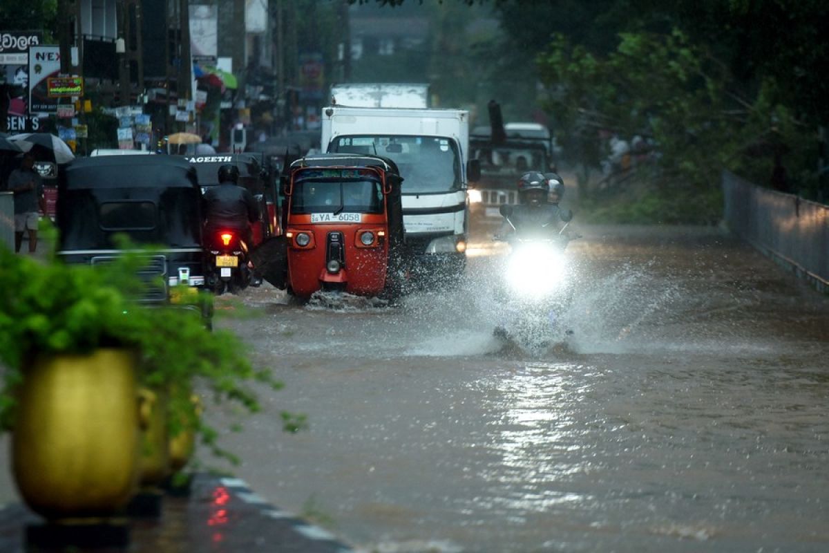 Banjir Sri Langka: Pemulihan Pasca Topan Memakan Korban
