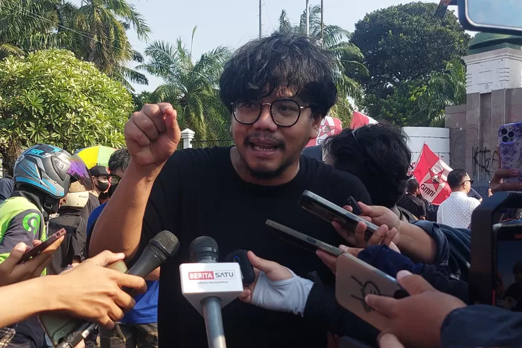 Ferry Irwandi Bicara tentang Donasi Rp10 Miliar